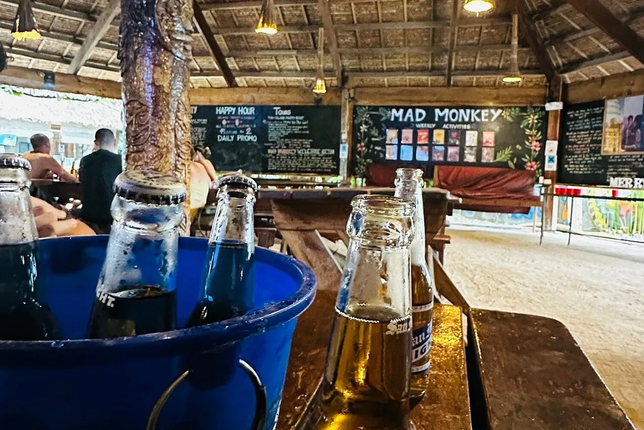 Mad Monkey Hostel Siargao — ภาพห้องพักและบรรยากาศ
