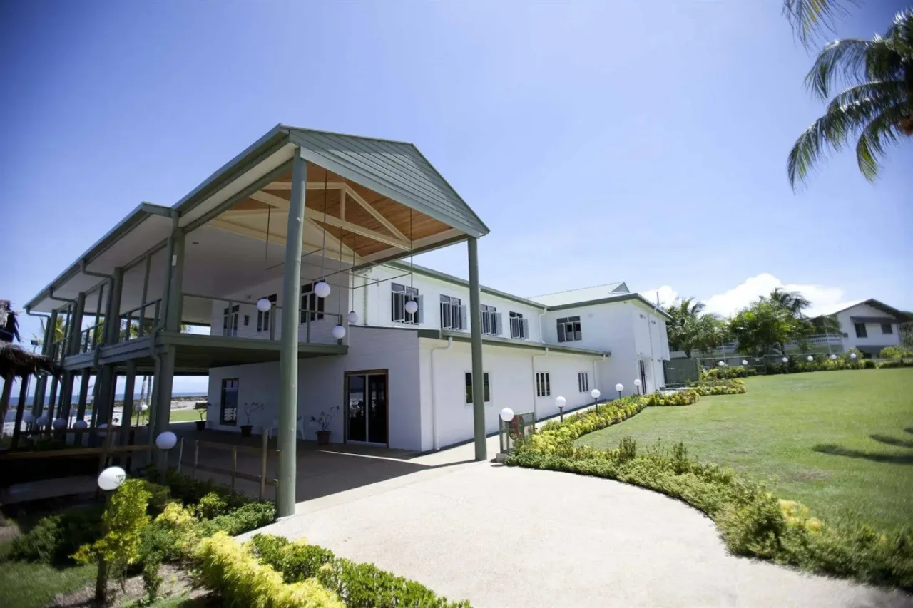 Madang Lodge Hotel — ภาพห้องพักและบรรยากาศ