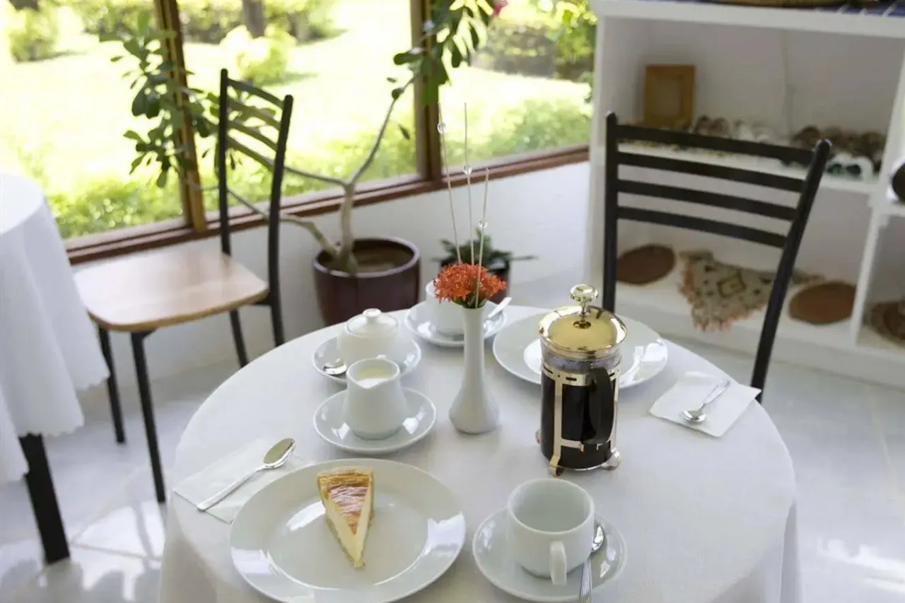 Madang Lodge Hotel — ภาพห้องพักและบรรยากาศ