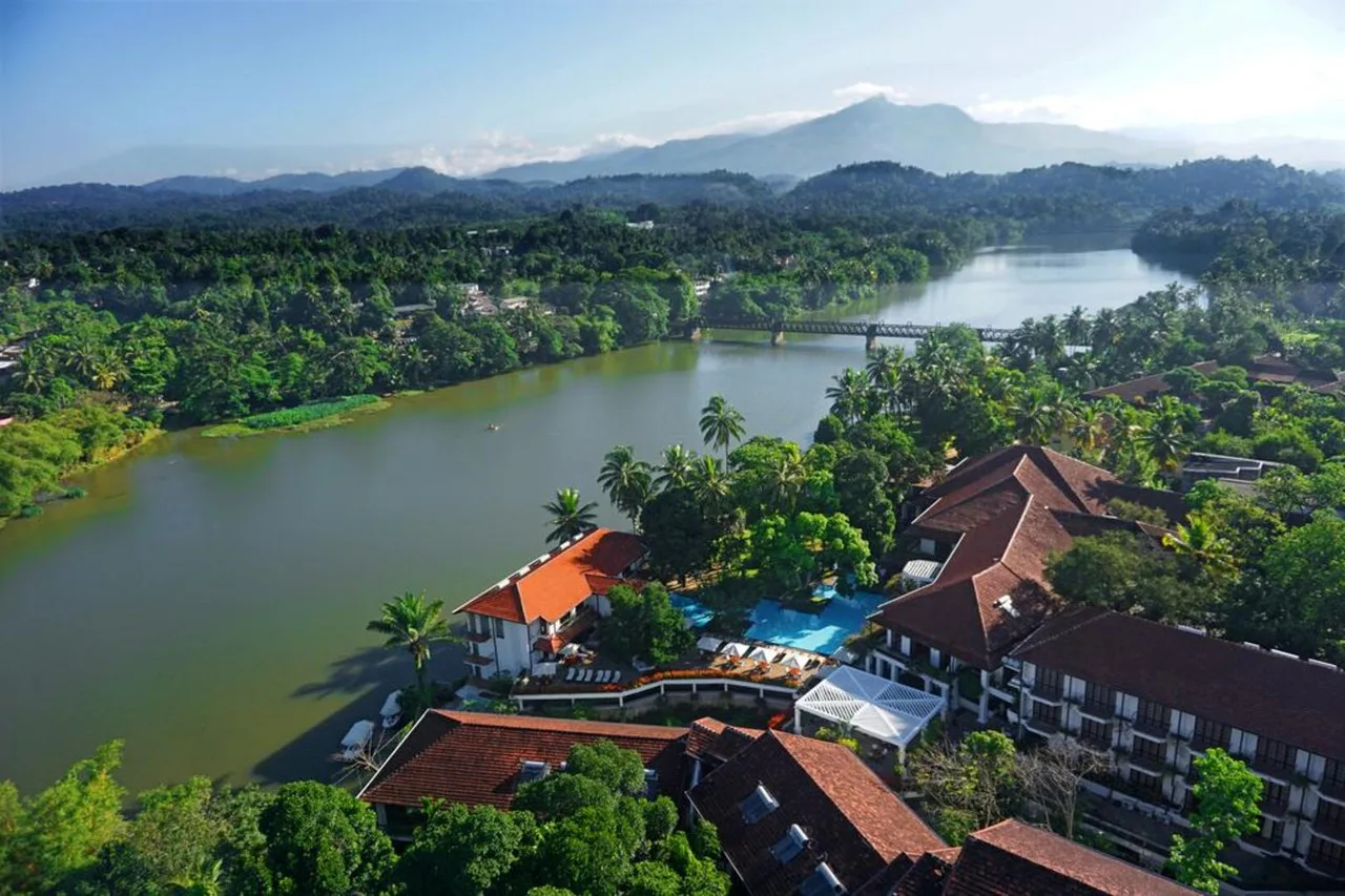 Mahaweli Reach Hotel — ภาพห้องพักและบรรยากาศ