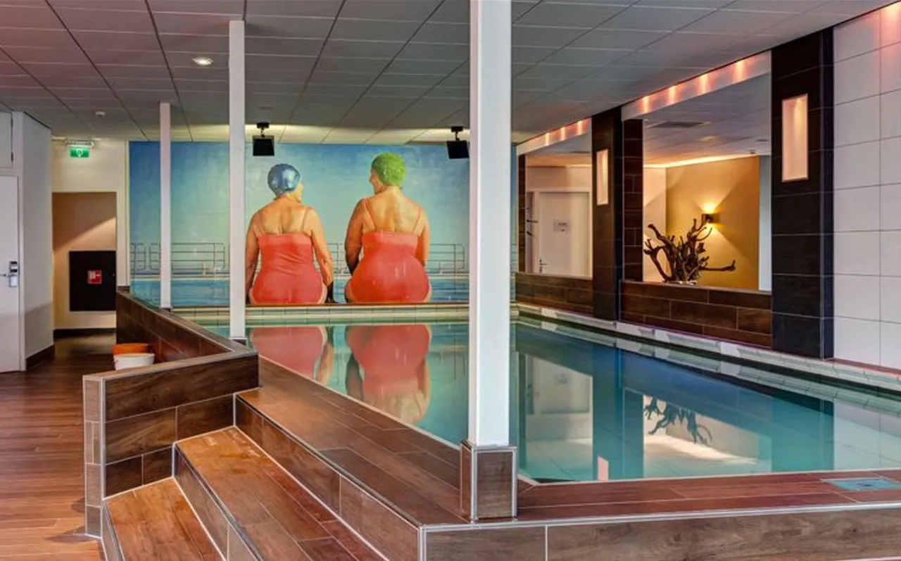 Mainport Design Hotel — rooms and atmosphere