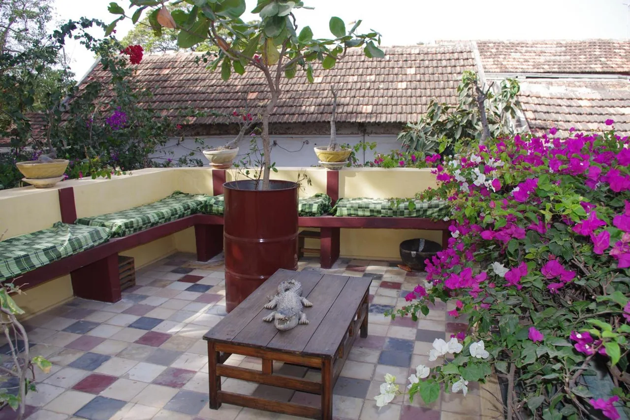 Maison Augustin LY — ภาพห้องพักและบรรยากาศ