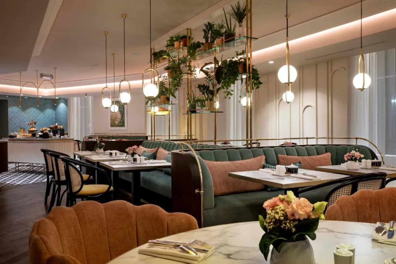 Maison Rouge Strasbourg Hotel & Spa, Autograph Collection — rooms and atmosphere