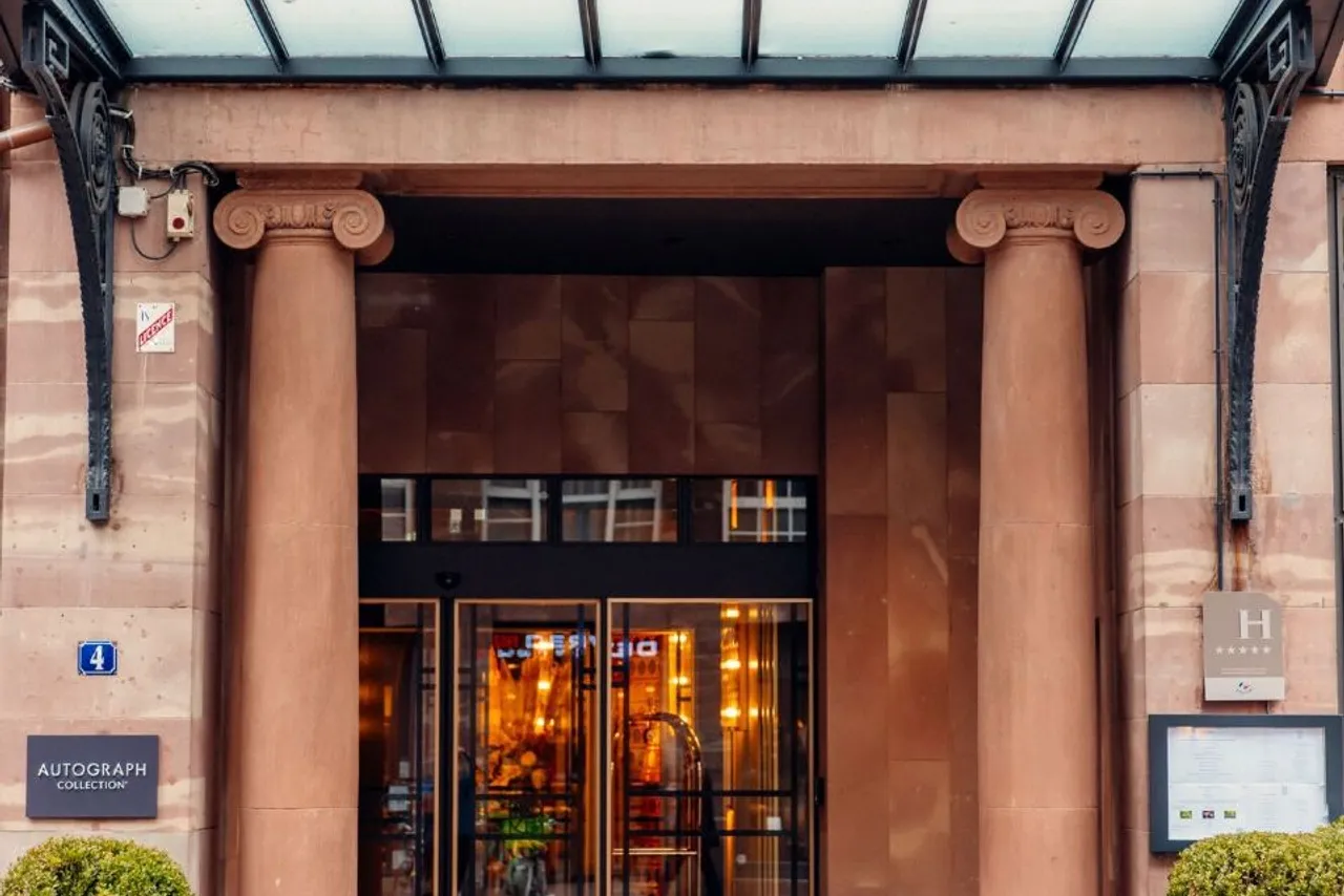 Maison Rouge Strasbourg Hotel & Spa, Autograph Collection — rooms and atmosphere