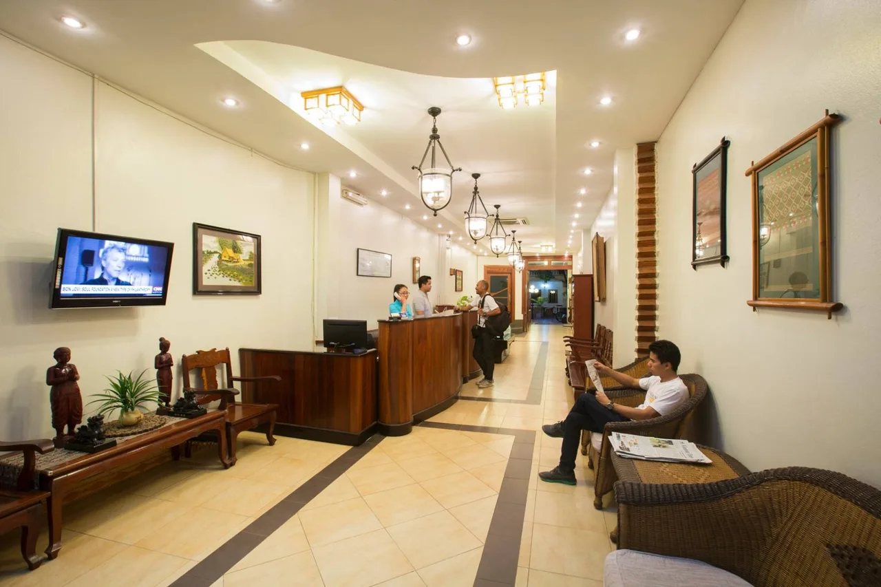 Mali Namphu Hotel — rooms and atmosphere