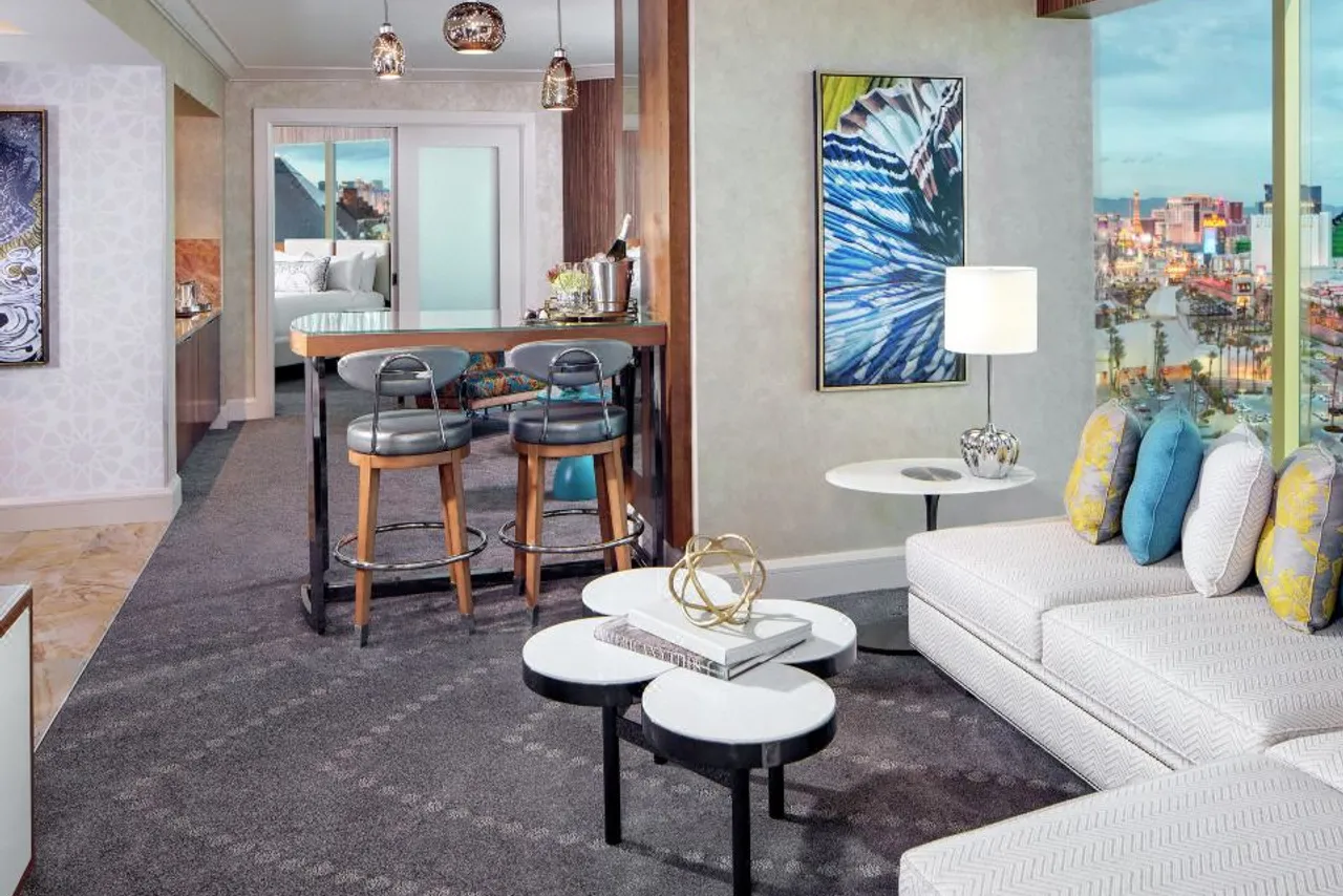 Mandalay Bay Resort and Casino — ภาพห้องพักและบรรยากาศ