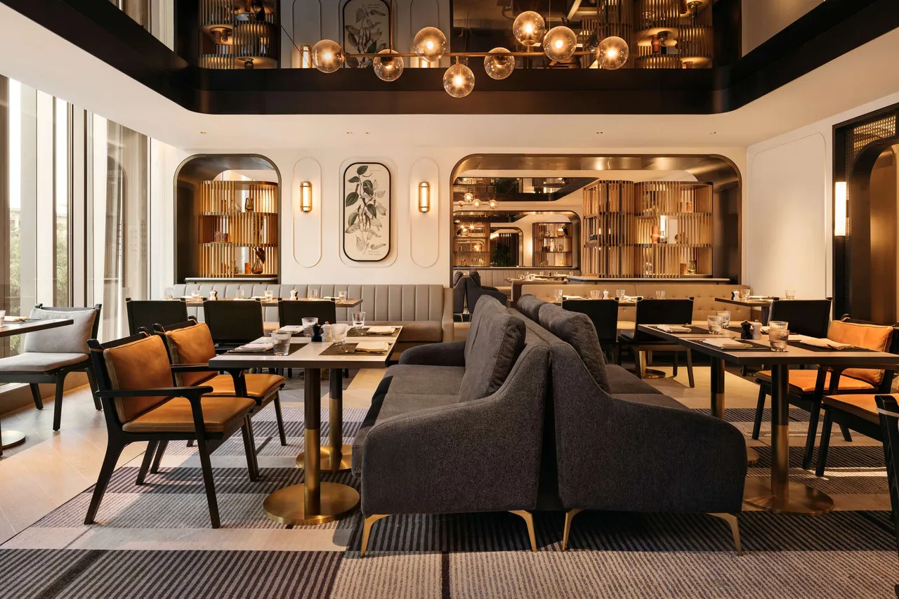 Hilton Singapore Orchard (อดีต Mandarin Orchard) — rooms and atmosphere