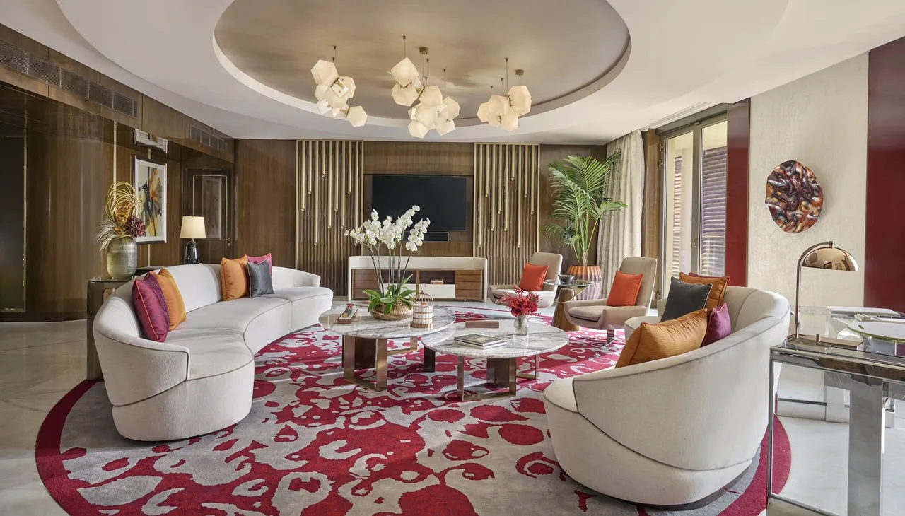 Mandarin Oriental Al Faisaliah, Riyadh — rooms and atmosphere