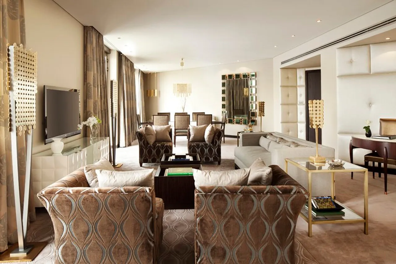 Mandarin Oriental Al Faisaliah, Riyadh — rooms and atmosphere