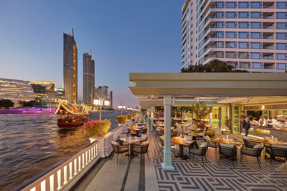 Mandarin Oriental Bangkok — rooms and atmosphere