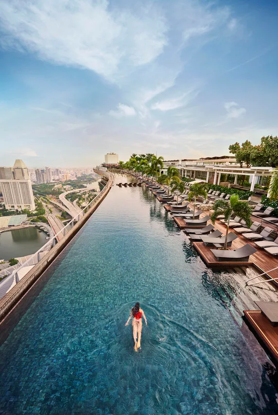 Marina Bay Sands — rooms and atmosphere