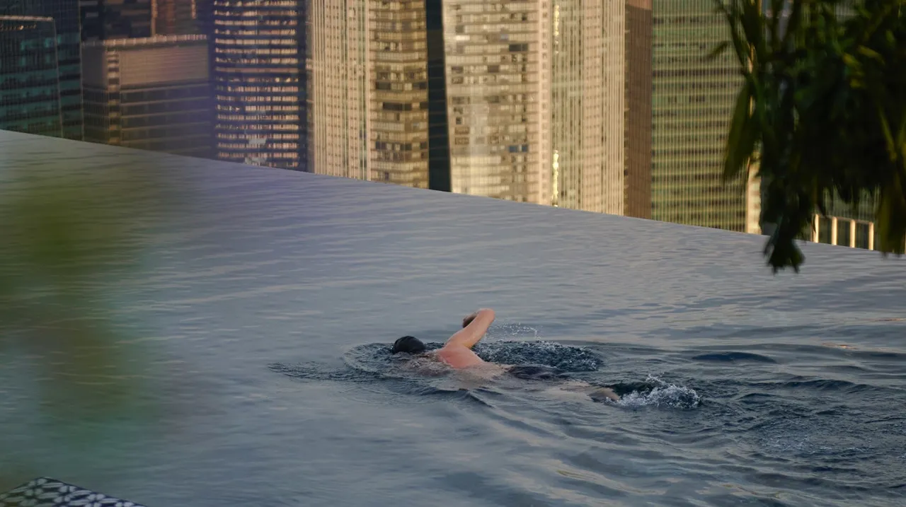 Marina Bay Sands — rooms and atmosphere