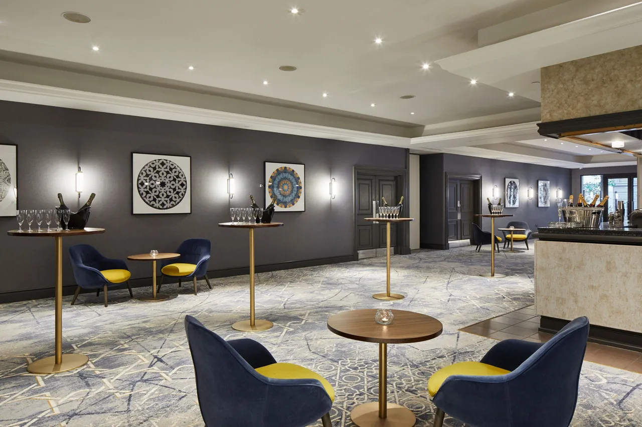 Cardiff Marriott Hotel — rooms and atmosphere