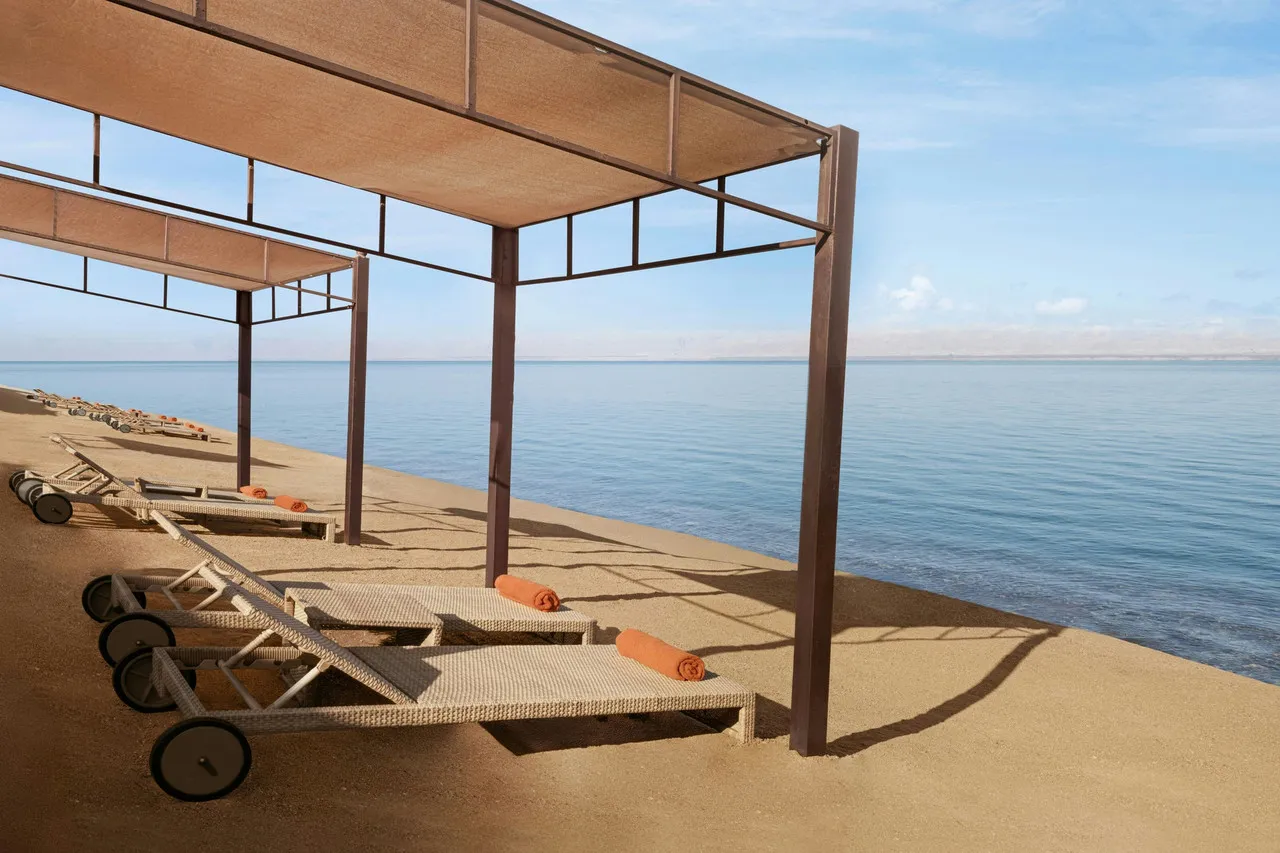 Marriott Dead Sea Resort & Spa — rooms and atmosphere
