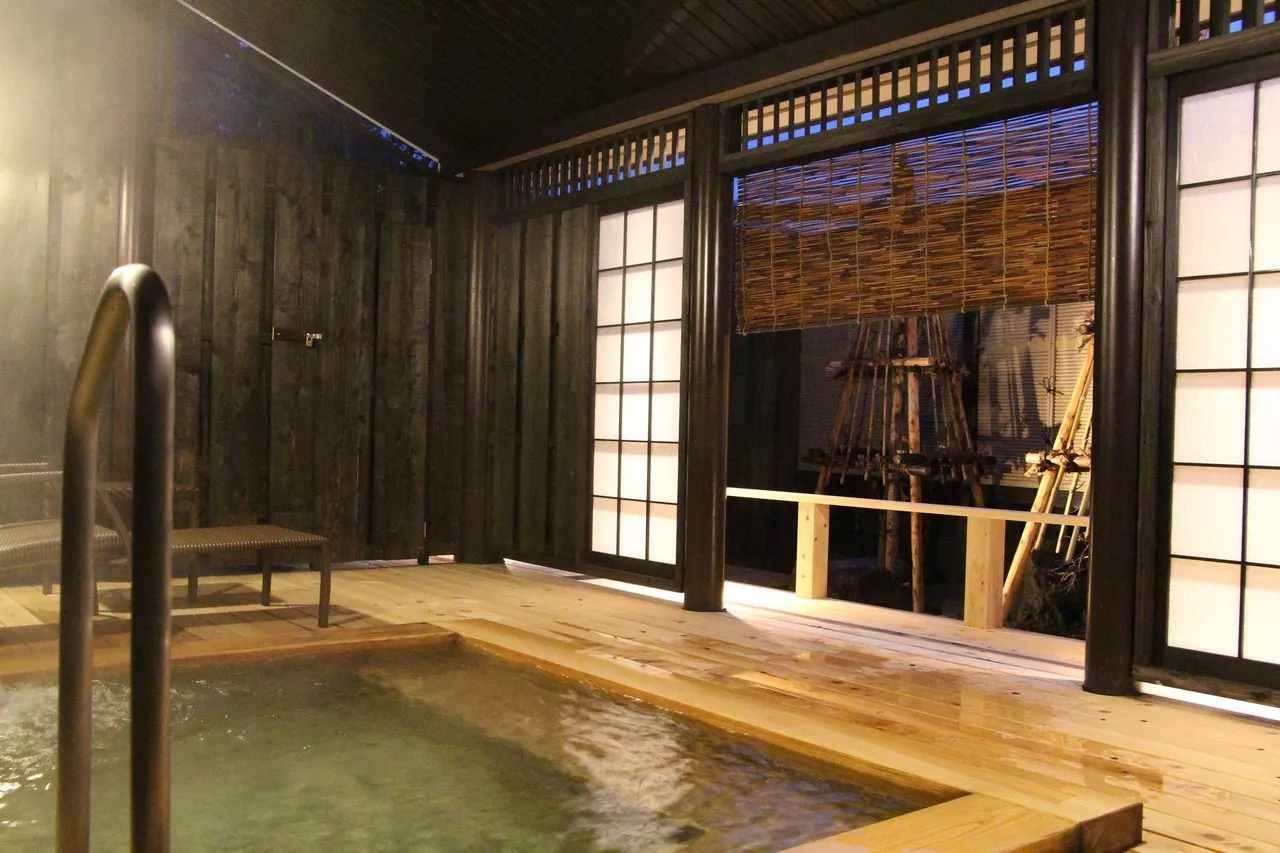 Maruyama Onsen Kojyokan — rooms and atmosphere