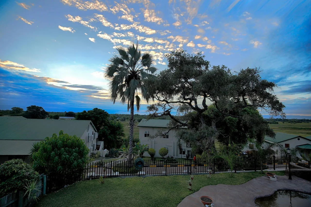 Maun Lodge — มาอุน
