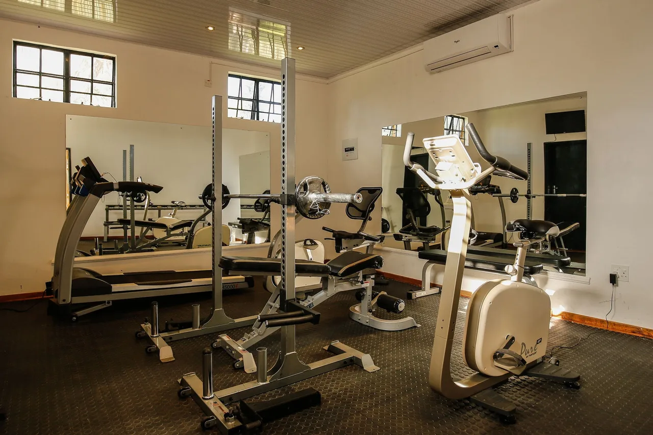 Maun Lodge — ภาพห้องพักและบรรยากาศ