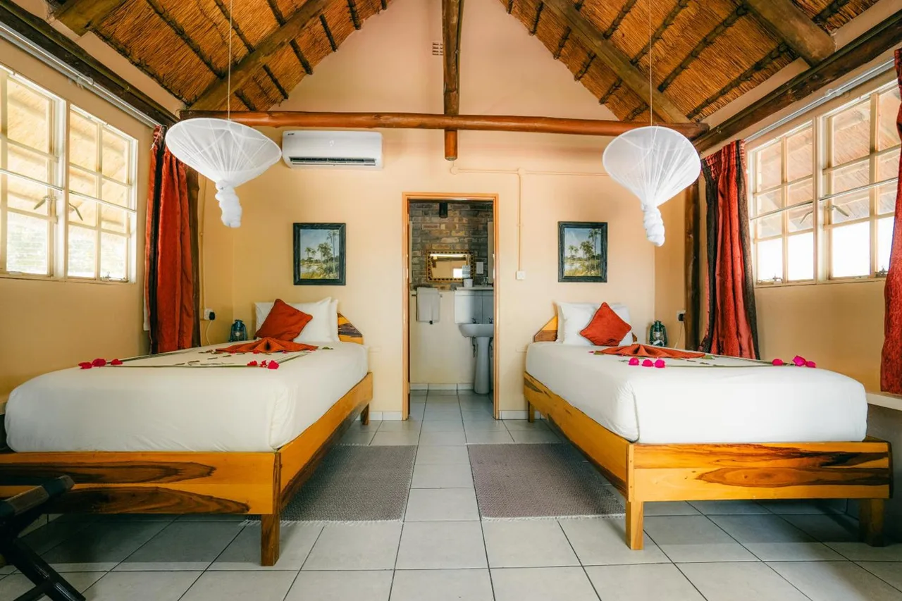 Maun Lodge — ภาพห้องพักและบรรยากาศ