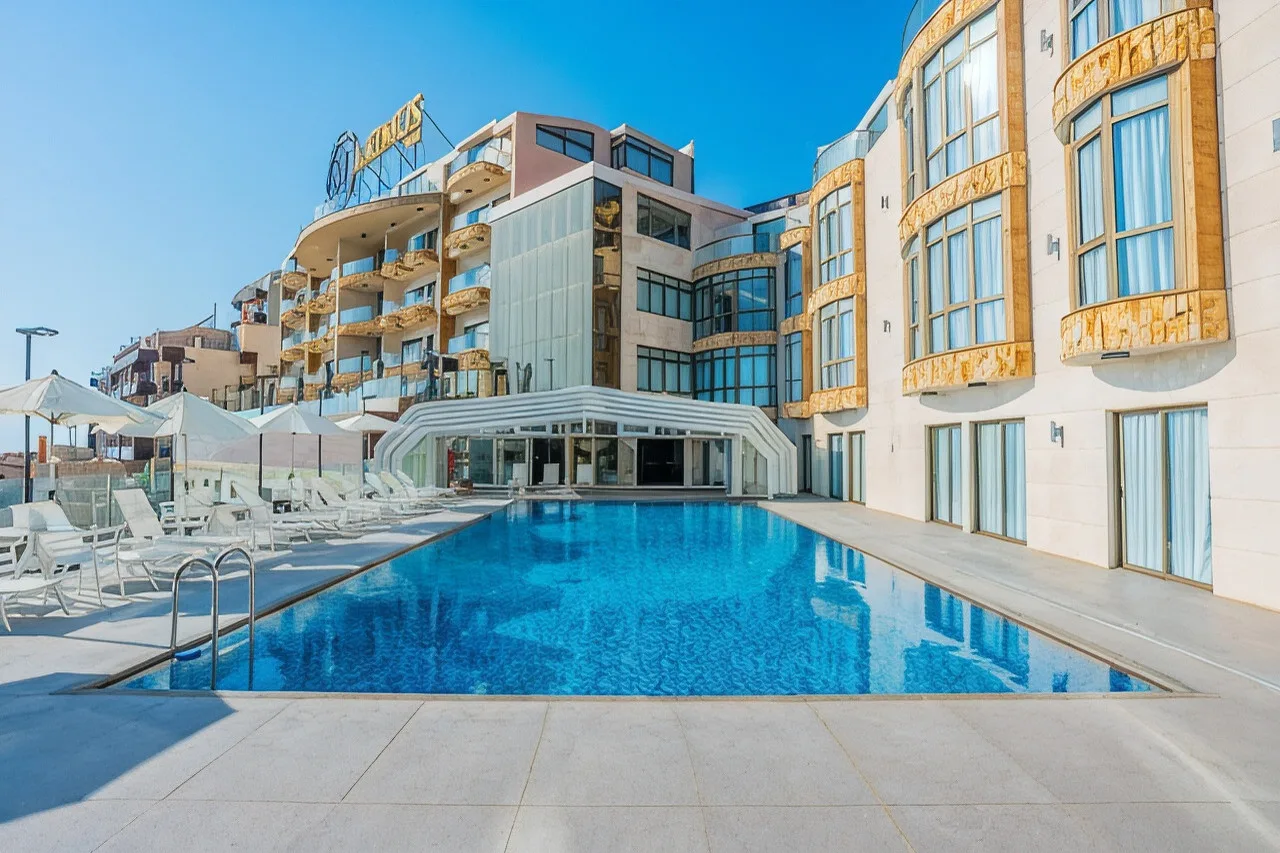 Maximus Hotel Byblos — ภาพห้องพักและบรรยากาศ