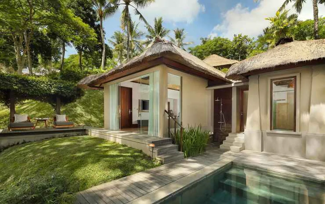 Maya Ubud Resort & Spa — rooms and atmosphere