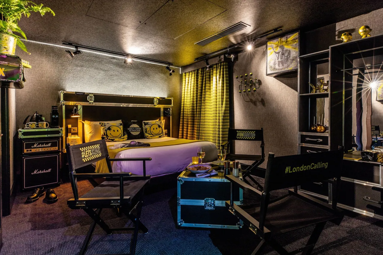 Megaro Hotel — rooms and atmosphere