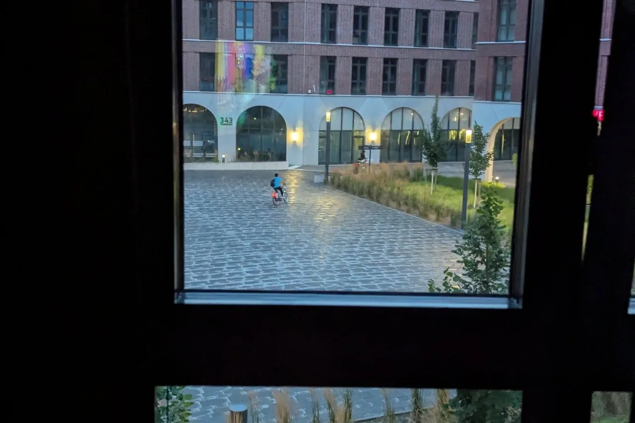 MEININGER Hotel Köln West — ภาพห้องพักและบรรยากาศ