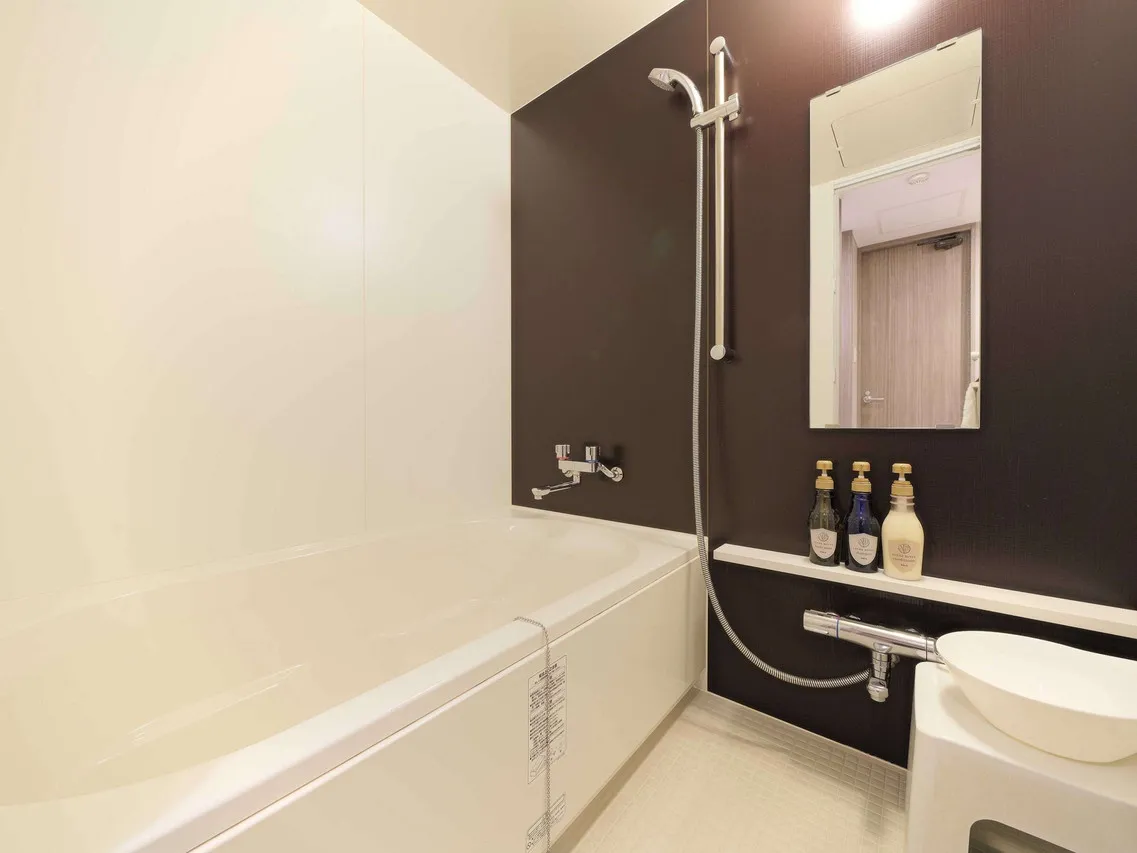 Meitetsu Inn Nagoyaeki Shinkansenguchi — rooms and atmosphere