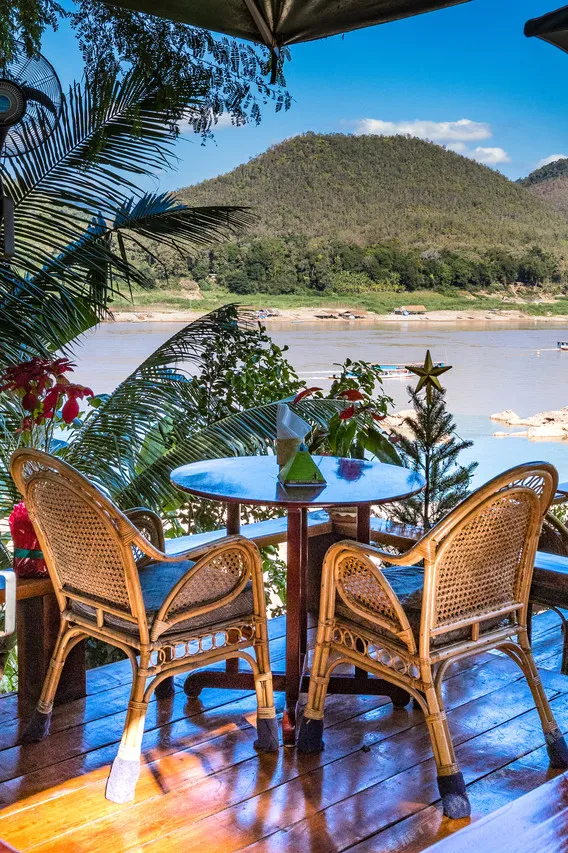 Mekong Riverview Hotel — rooms and atmosphere