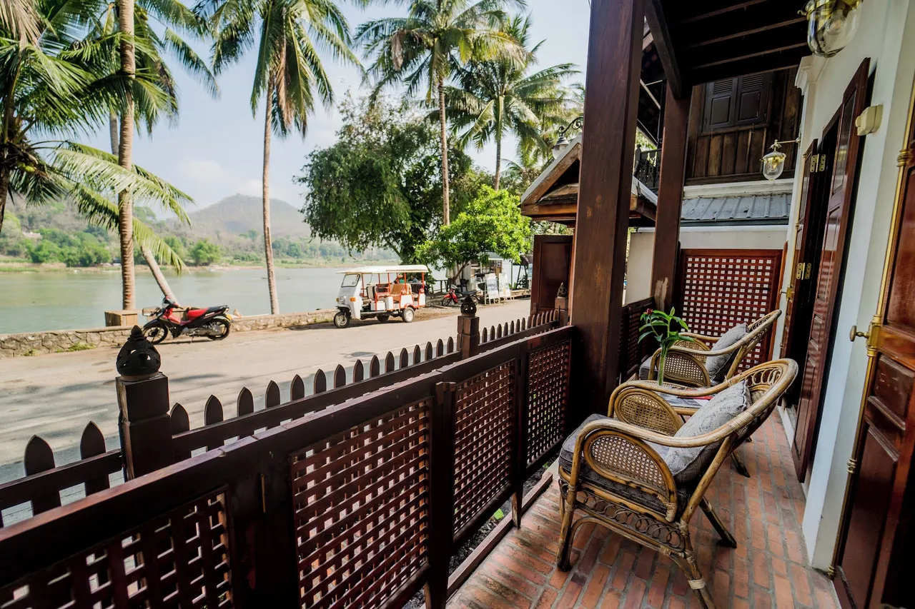 Mekong Riverview Hotel — rooms and atmosphere