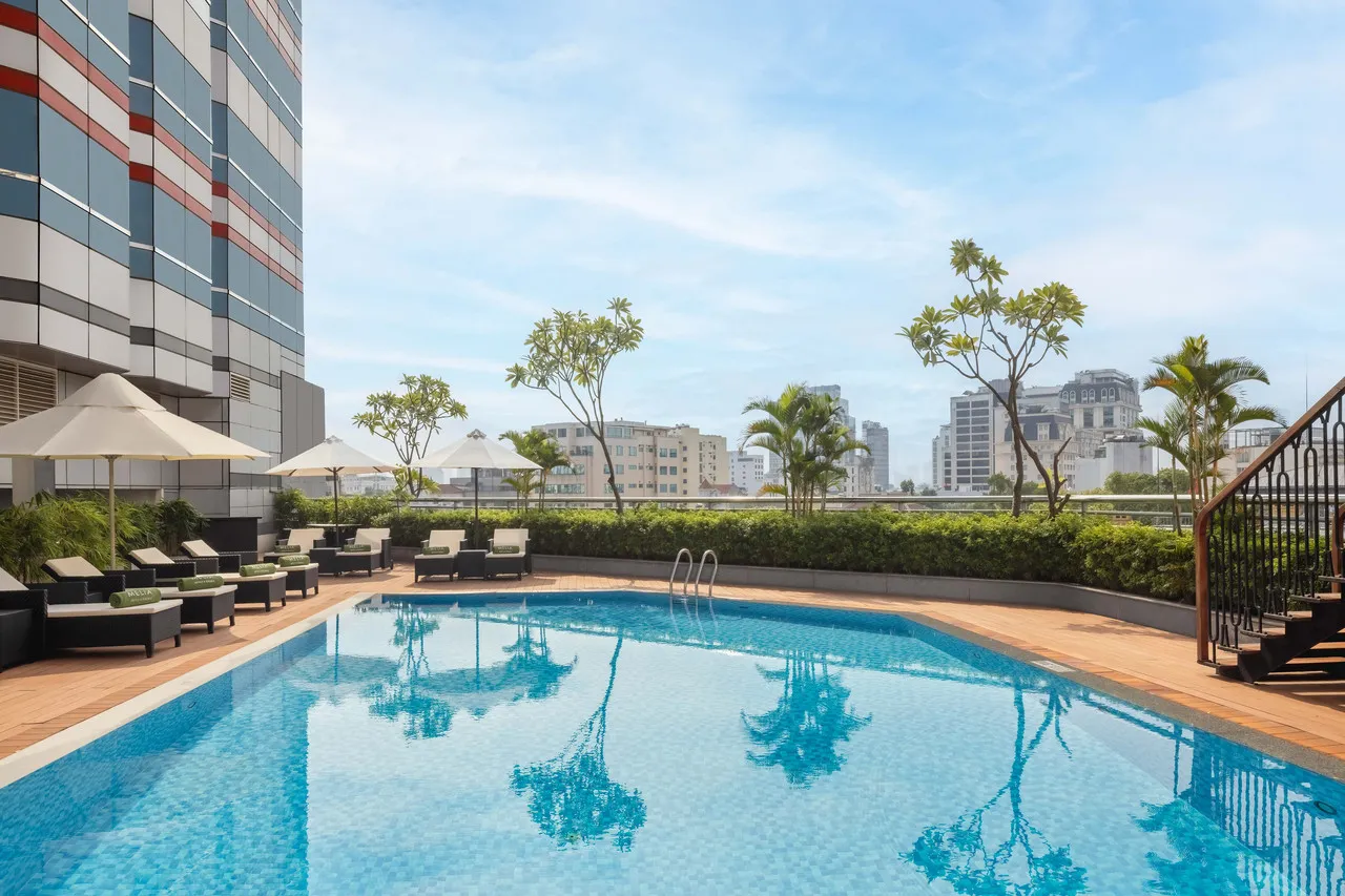 Meliá Hanoi — rooms and atmosphere