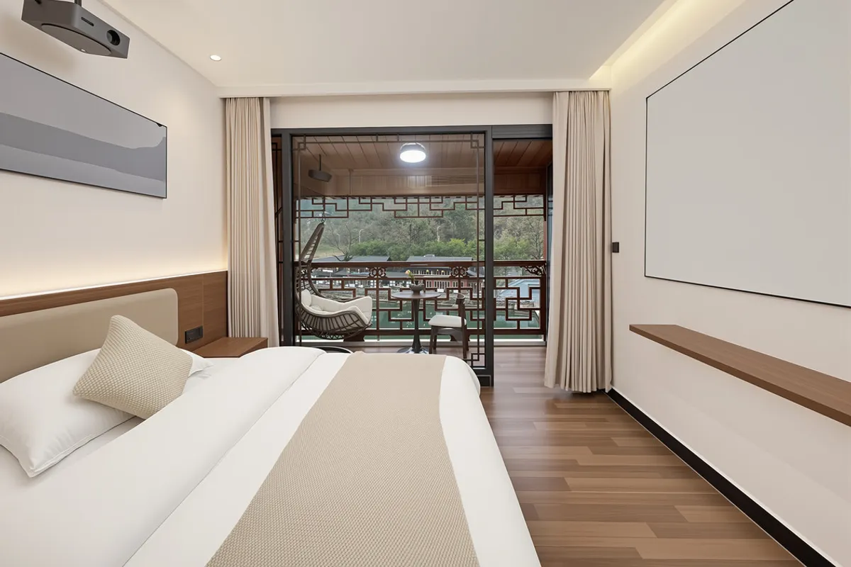 Melody Inn — rooms and atmosphere