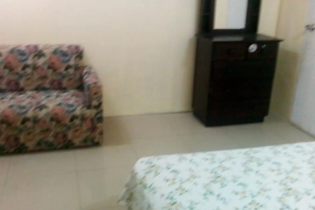 Meneng 1 — ภาพห้องพักและบรรยากาศ