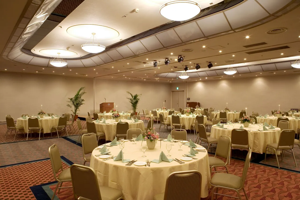 Mercure Hotel Narita — rooms and atmosphere