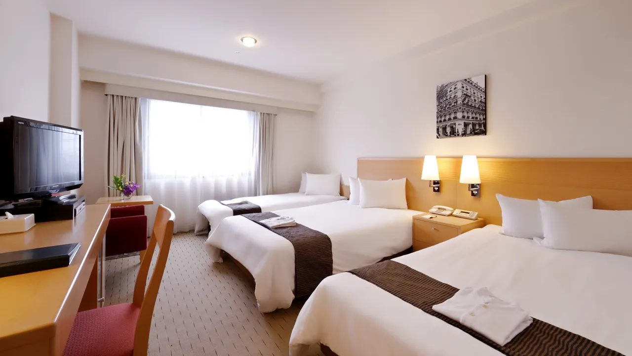 Mercure Hotel Narita — rooms and atmosphere