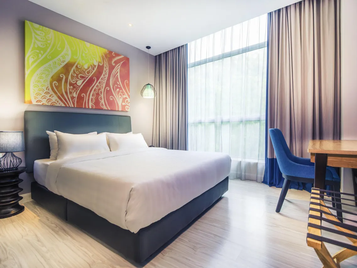 Mercure Kota Kinabalu City Centre — rooms and atmosphere