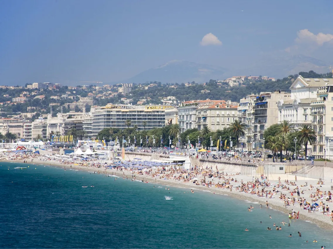 Mercure Nice Promenade des Anglais — rooms and atmosphere