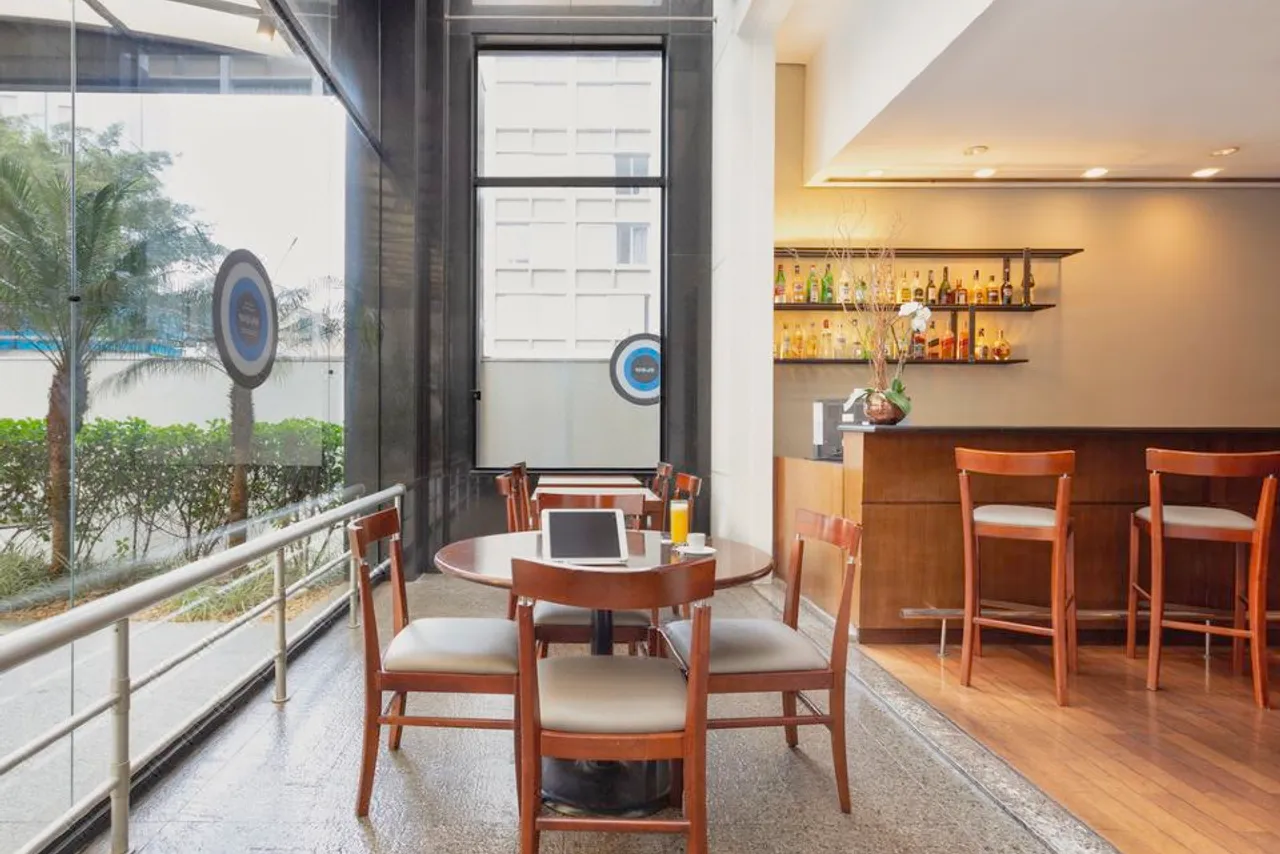 Mercure São Paulo Paulista — rooms and atmosphere
