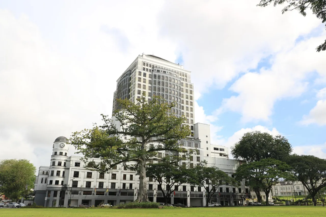 Merdeka Palace Hotel & Suites — rooms and atmosphere