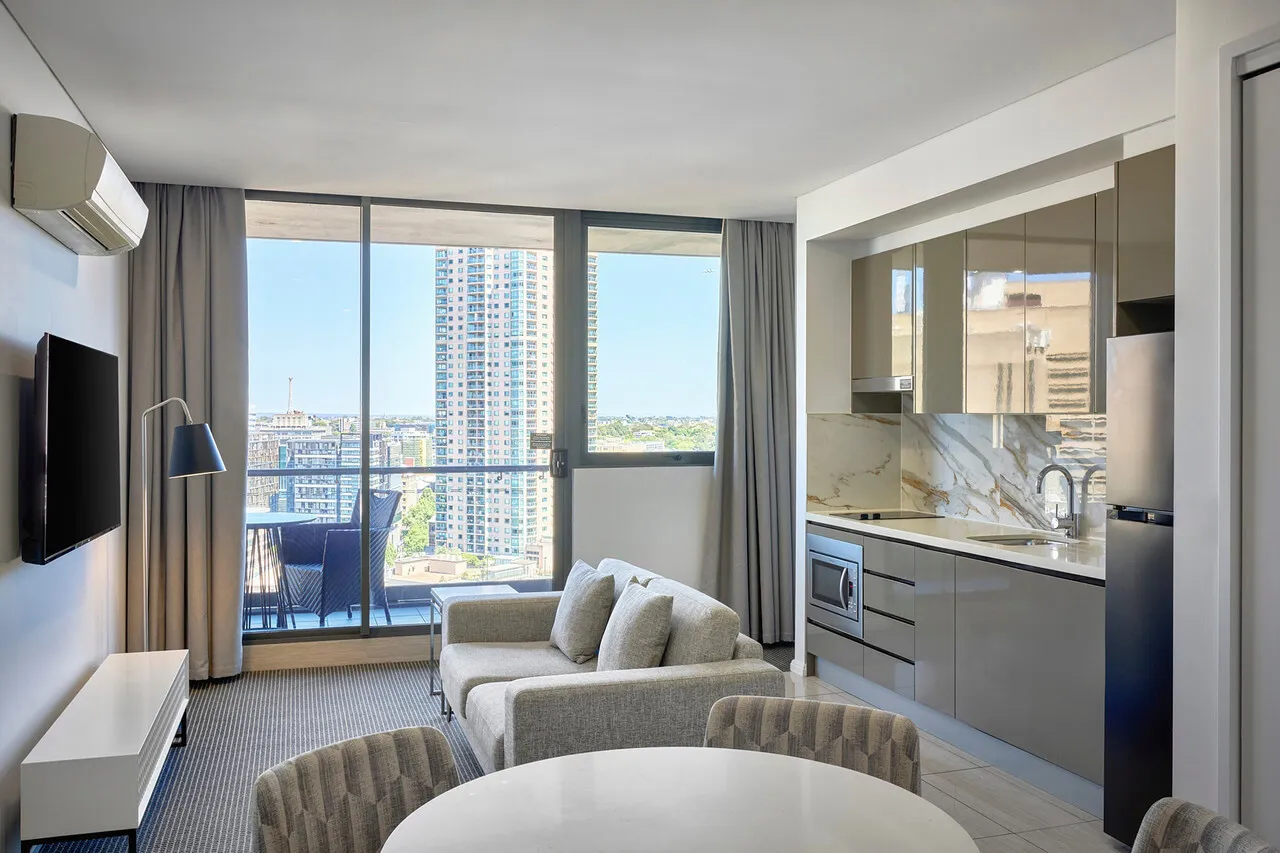 Meriton Suites Campbell Street, Sydney — ภาพห้องพักและบรรยากาศ