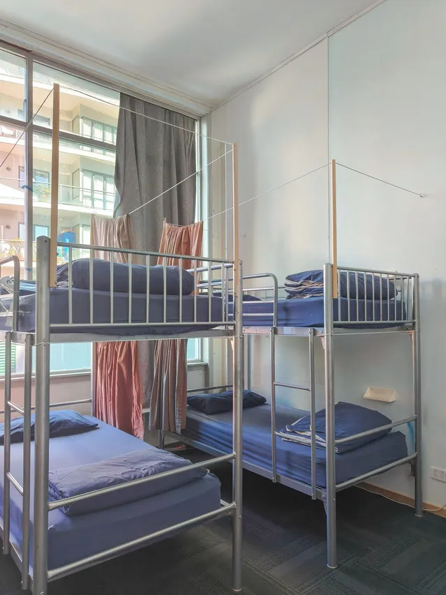 Metro Adventurer Backpackers — rooms and atmosphere