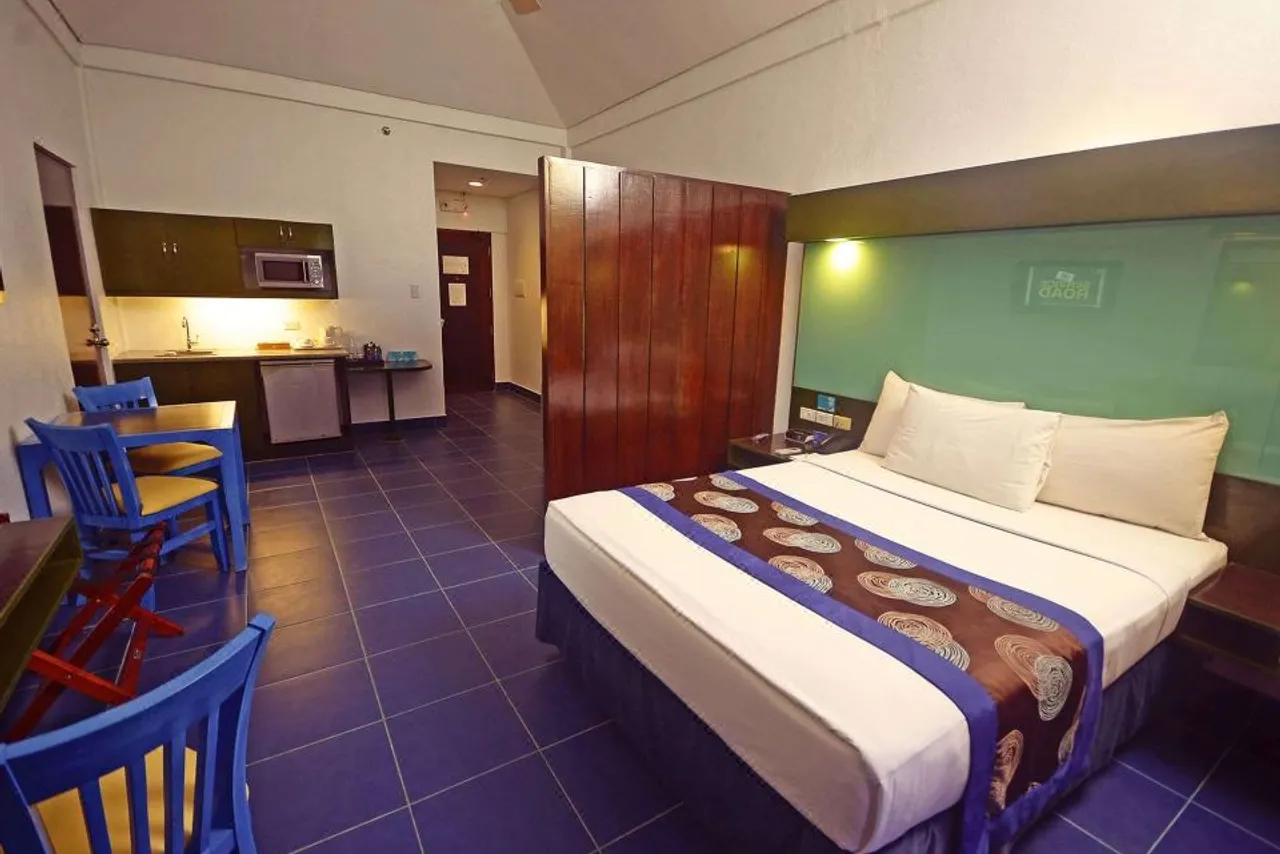 Microtel by Wyndham Puerto Princesa — ภาพห้องพักและบรรยากาศ