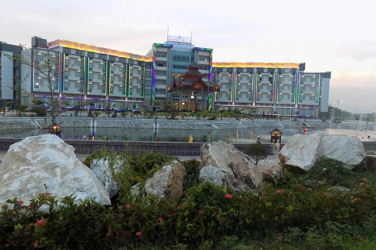 Mingalar Thiri Hotel — ภาพห้องพักและบรรยากาศ