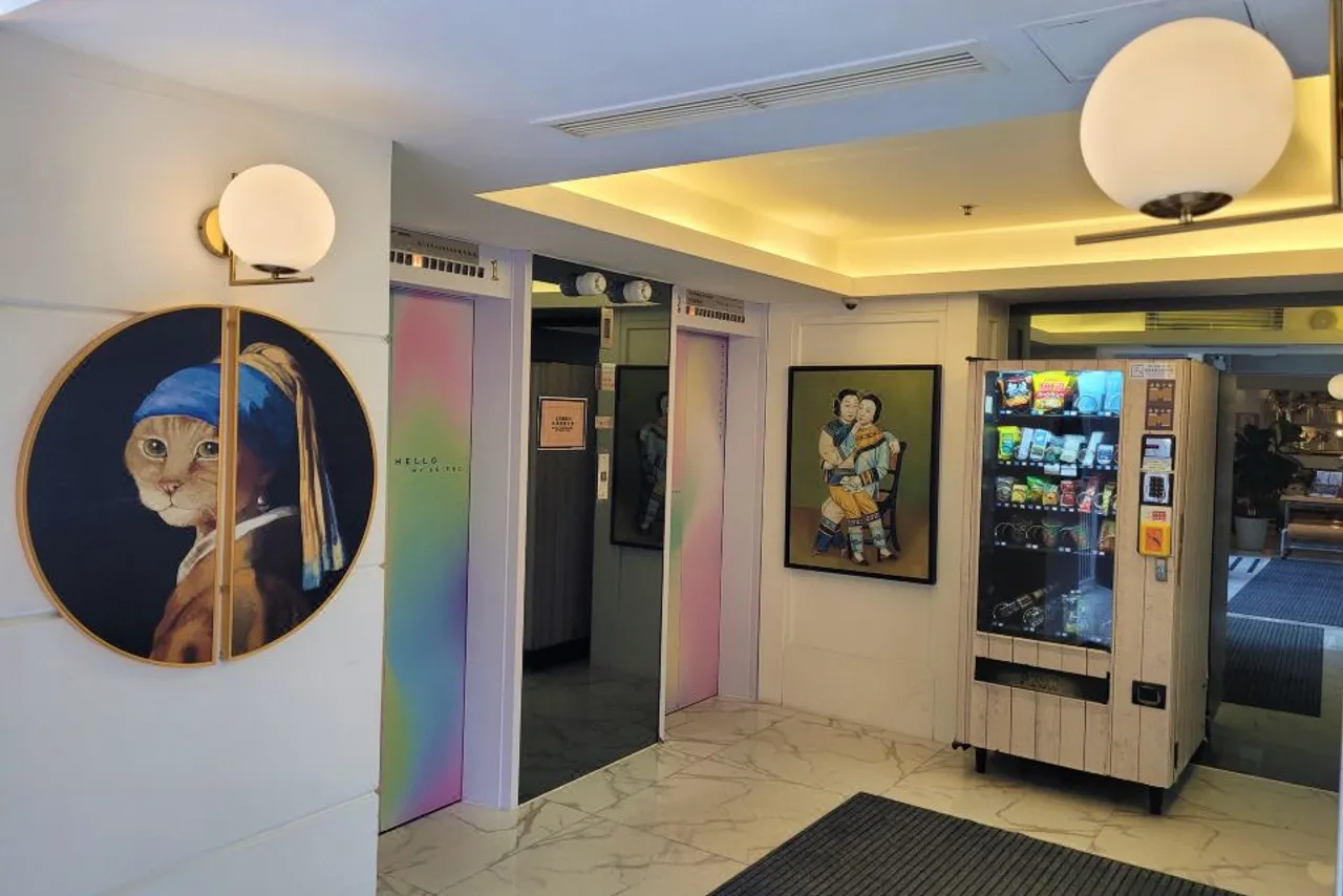 Mini Hotel Central — ภาพห้องพักและบรรยากาศ