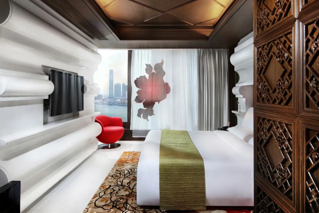 Mira Moon Hong Kong — โรงแรมในคอสเวย์เบย์