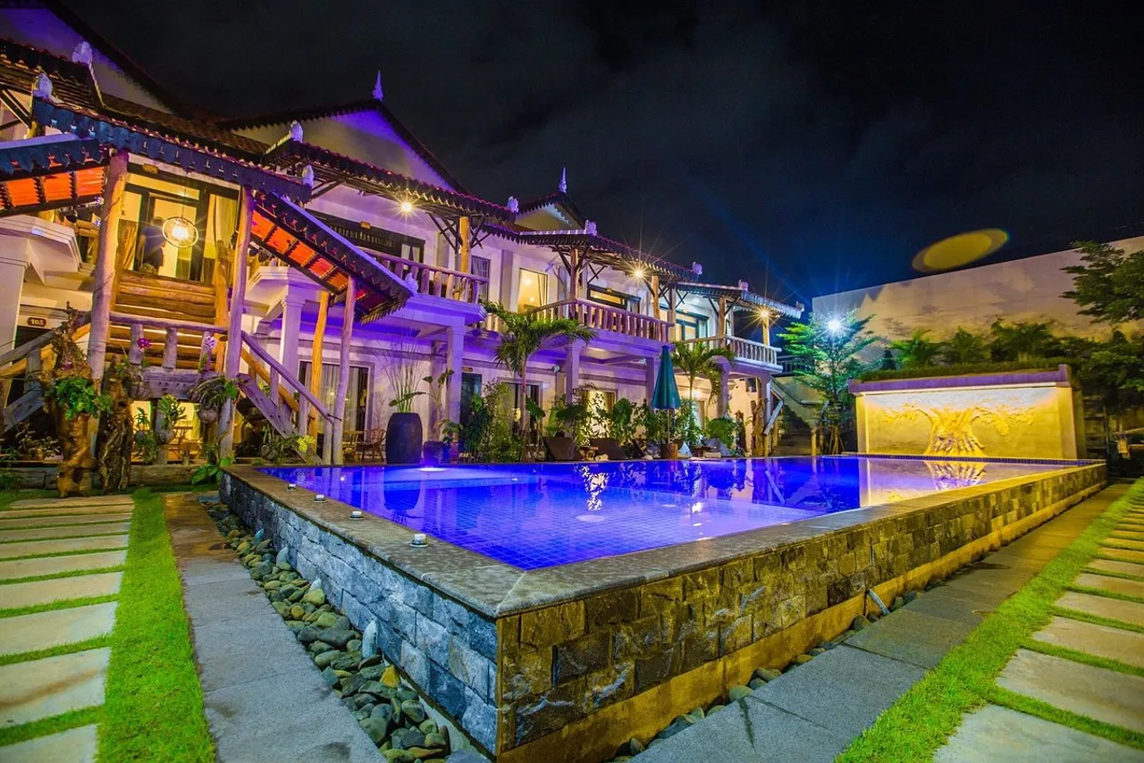 Moloppor Villa — โรงแรมในพระตะบอง