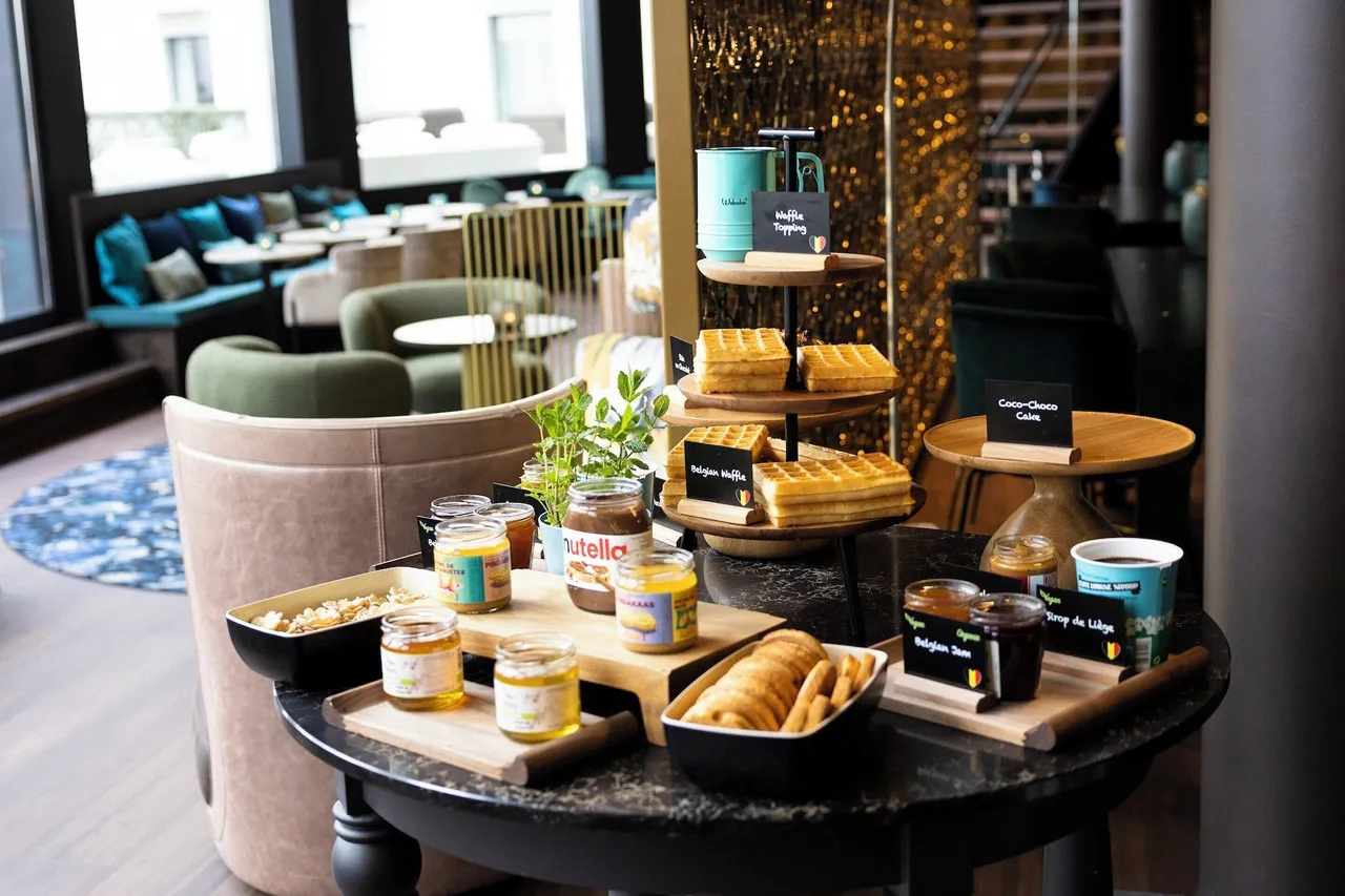 Motel One Brussels — rooms and atmosphere