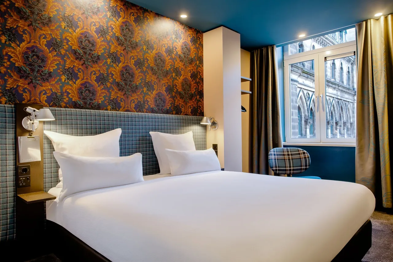 Motel One Edinburgh-Princes — rooms and atmosphere