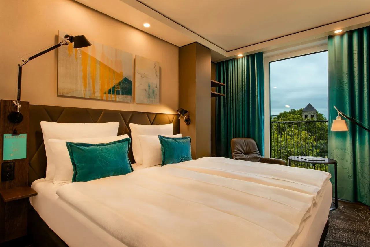 Motel One Köln-Neumarkt — โคโลญ