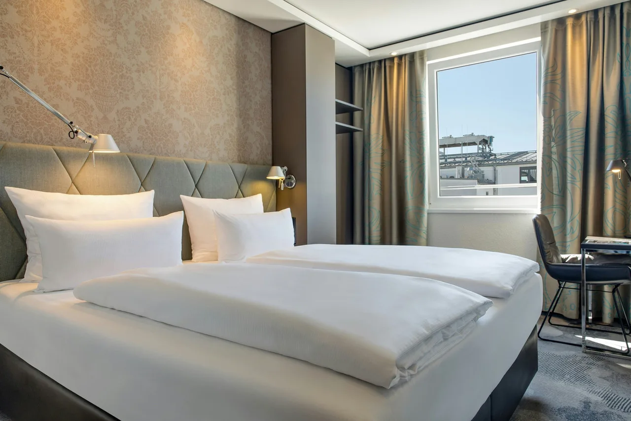 Motel One München-Sendlinger Tor — ภาพห้องพักและบรรยากาศ