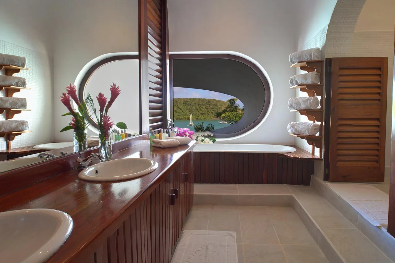Mount Hartman Bay Estate — rooms and atmosphere
